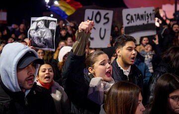 В Румынии могут повторно провести первый тур президентских выборов В Румынии могут повторно провести первый тур президентских выборов