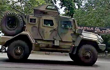 Оккупанты покидают дома мирных жителей под Мелитополем - их выводят на позиции