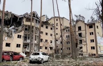 Іноземці почали приїжджати до України, щоб подивитися на зруйновані Росією міста