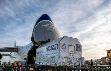 Украинский Ан-124 доставил в США часть будущей лунной станции Gateway Украинский Ан-124 доставил в США часть будущей лунной станции Gateway