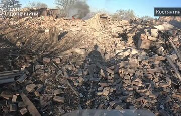 Рятувальники дістали тіла двох загиблих з-під завалів будинку в Костянтинівці Рятувальники дістали тіла двох загиблих з-під завалів будинку в Костянтинівці