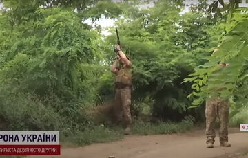 Безперервні обстріли та атаки дронами: що відбувається на звільнених позиціях під Красногорівкою Безперервні обстріли та атаки дронами: що відбувається на звільнених позиціях під Красногорівкою