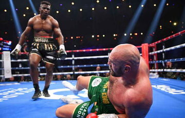 Бой между Усиком и Фьюри перенесли