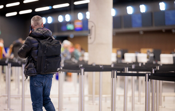 Аэропорт Вильнюса не работал всю ночь из-за контрабандных воздушных шаров