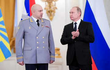 У Росії кілька днів допитували Суровікіна про зв'язки з Пригожіним У Росії кілька днів допитували Суровікіна про зв'язки з Пригожіним