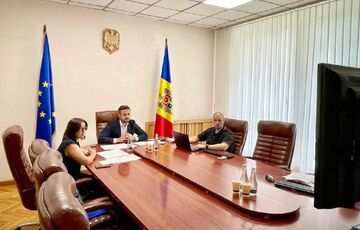 Україна скасувала дозволи на вантажні перевезення з Молдовою