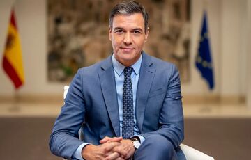 Премьер-министр Испании не смог лично посетить саммит в Париже из-за проблем с самолетом