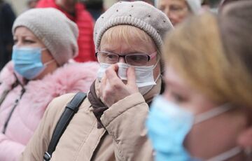 Жителів Києва просять повернутися до маскового режиму через зростання захворювань на грип та COVID