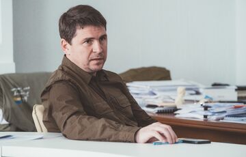 У Зеленского считают, что Россия пытается ”заморозить” войну из-за истощения армии