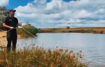 Спасая своих внучек на надувном матрасе, утонул пожилой мужчина