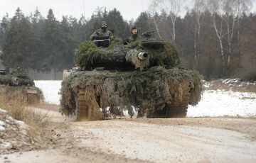 Посол України впевнений, що Шольц таки наважиться на постачання танків Leopard