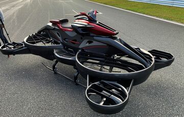 В Японии начали продавать летающие мотоциклы В Японии начали продавать летающие мотоциклы