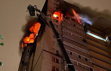 Один человек погиб, четверо пострадали при ударе дрона по дому в Киеве: фото, видео