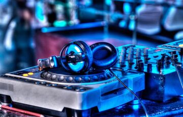 Кафе в Олександрії потрапило у скандал через танці під ”Калинку-малинку”: реакція адміністрації здивувала