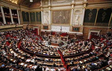Парламент Франции принял резолюцию с призывом изъять российские активы Парламент Франции принял резолюцию с призывом изъять российские активы