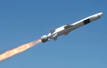 В сети показали сегодняшний маршрут российский ракет и дронов