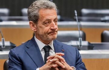 Экс-президент Франции Николя Саркози приговорен к пяти годам тюрьмы Экс-президент Франции Николя Саркози приговорен к пяти годам тюрьмы