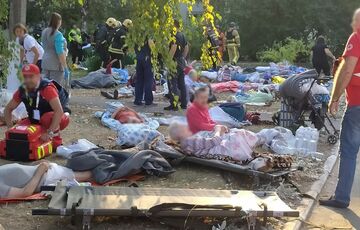 В Сумах российская бомба попала в пансионат для пожилых людей