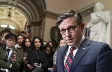 Після зустрічі з Байденом спікер Палати представників Джонсон назвав захист кордонів США головним пріоритетом