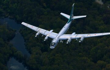 Россия подняла в небо бомбардировщики Ту-95
