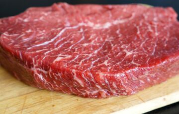 У Держстаті заявили про рекордне подорожчання м'яса