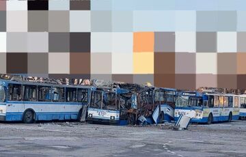 Российские военные ударили по транспортному предприятию в Херсоне