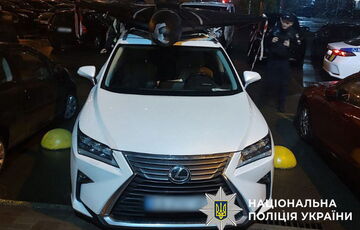 Полиция сняла ”Шахед” с крыши автомобиля в Киеве: фото