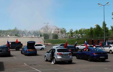 В Донецке прогремел взрыв - прилет по месту сбора участников автопробега в честь 10-летия ”ДНР”