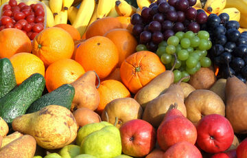 Инфографика: какие импортные фрукты украинцы покупают чаще всего Инфографика: какие импортные фрукты украинцы покупают чаще всего