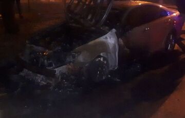 В Харькове подожгли автомобиль чиновника из Офиса генпрокурора В Харькове подожгли автомобиль чиновника из Офиса генпрокурора