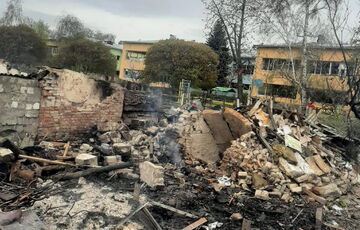 Під завалами у Вовчанську знайшли тіла загиблих (фото) Під завалами у Вовчанську знайшли тіла загиблих (фото)