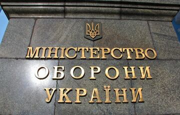 У Міноборони спростували інформацію про плани звільнити трьох командувачів ЗСУ