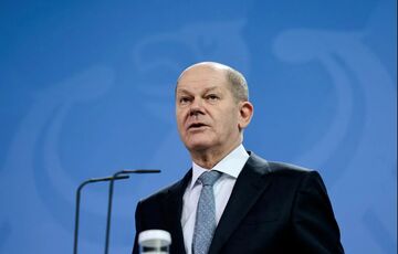 Шольц назвав нову причину повільного постачання Німеччиною зброї до України Шольц назвав нову причину повільного постачання Німеччиною зброї до України