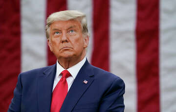 Лед тронулся: Трамп впервые допустил, что его администрация может покинуть Белый дом Лед тронулся: Трамп впервые допустил, что его администрация может покинуть Белый дом