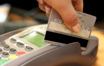 Магазины за отказ в принятии кредитной карты будут штрафоваться