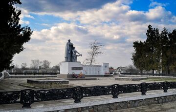 Оккупанты сбросили бомбы на жилые дома в Херсонской области: есть погибшие
