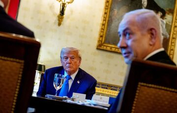 Трамп требует от Израиля гарантий не наносить новые удары по Катару