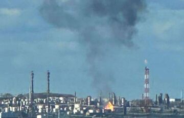 Reuters: ”Транснефть” попередила про можливе скорочення видобутку нафти через українські атаки