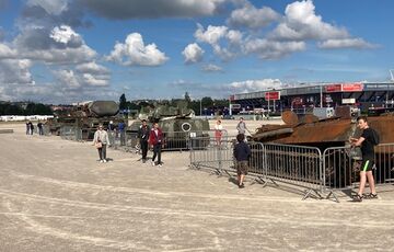 У Чехії показали російську техніку, яку знищили українські військові У Чехії показали російську техніку, яку знищили українські військові