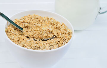 Маски для обличчя з вівсяних пластівців