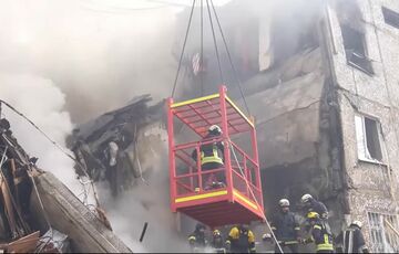 В Сумах из-под завалов дома деблокировали тело мужчины