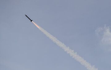 Николаев под мощным ракетным обстрелом: первые подробности Николаев под мощным ракетным обстрелом: первые подробности