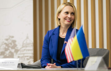 Бріджит Брінк зізналася, що пішла у відставку через тиск адміністрації Трампа на жертву - Україну