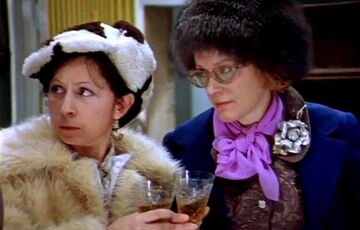 В России хотят вырезать Ахеджакову из ”Иронии судьбы”