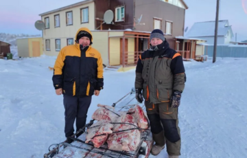 В Якутии семьям мобилизованных раздают оленину В Якутии семьям мобилизованных раздают оленину