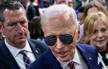 Зеленський пояснив важливість участі Байдена у Саміті миру