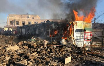 Российские военные ударили по рынку в Харьковской области: есть погибшие