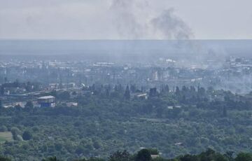 Россия нанесла авиаудар по зданию в Лисичанске, где прятались люди: есть погибшие