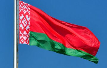 Французів закликають терміново покинути Білорусь Французів закликають терміново покинути Білорусь