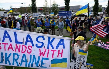 На Аляске Трамп попытается добиться от Путина соглашения о прекращении огня в Украине